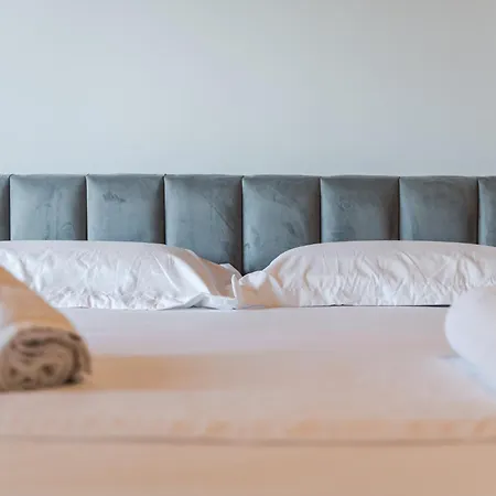 Beni's By Ps Apartment Golem (Tirana)