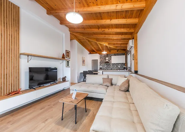 Beni's By Ps Apartmán Golem (Tirana)