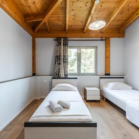 Beni'S Villa By Premium Selection
