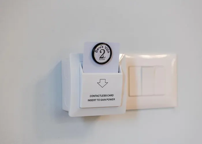 Beni's By Ps * Golem (Tirana)